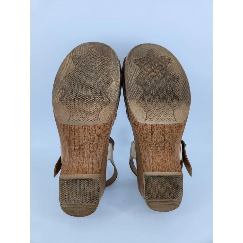 Dansko‎ Sissy Wedge Heel Sandals Womens 38 Tan Leather Perforated Buckle